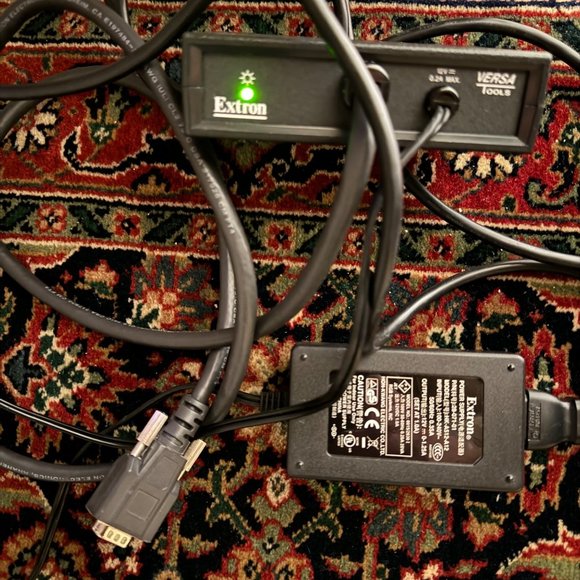 Extron P/2 DA2 PLUS Dual Output VGA/DVI Distribution Amplifier Splitter Amp - Picture 2 of 11